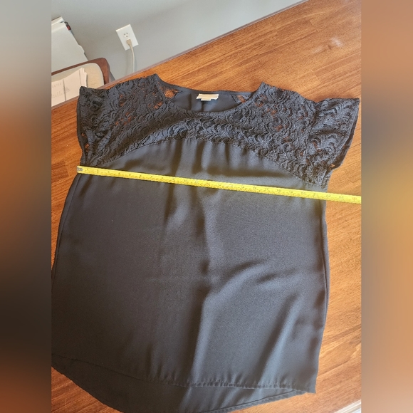 Maeve Black Lace Shoulder Blouse - Picture 6 of 9